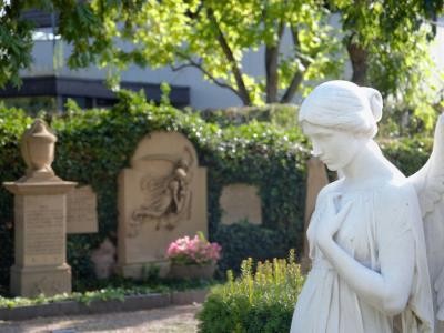 Engelstatue auf Friedhof