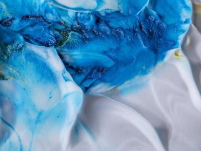 Papier marmorieren Schaum und Farben